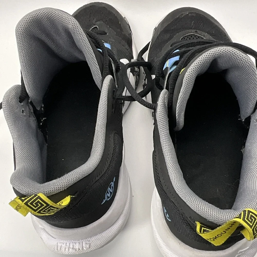 Nike Giannis Immortality‎ 2 Sneakers Black White Blue Boys 6Y